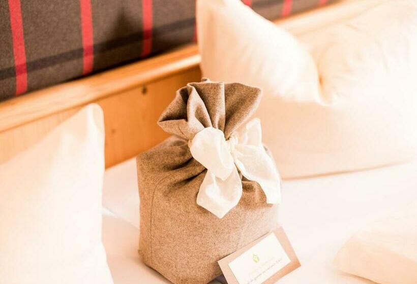 سوییت جونیور, Forster's Naturresort