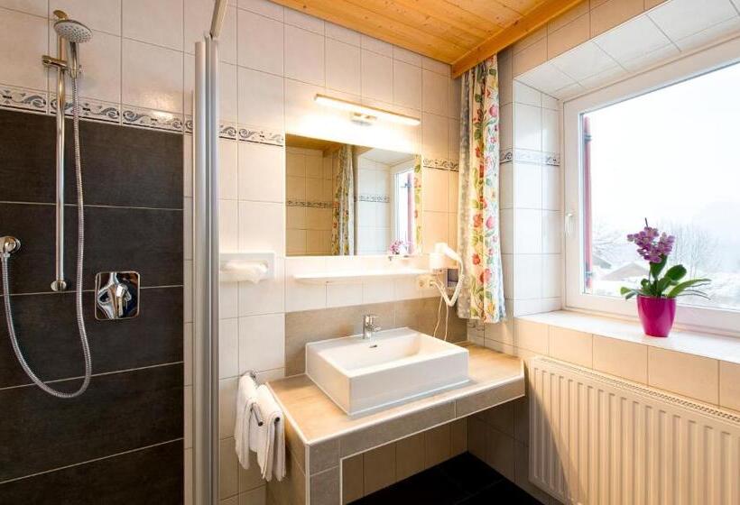 חדר סטנדרט לשלושה, Gasthof Zum Schwanen