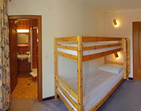 四人标准间, Hubertus