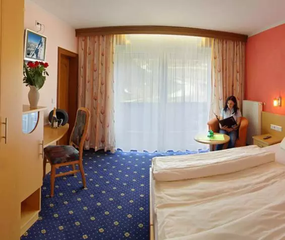 スタンダード4人部屋, Hubertus