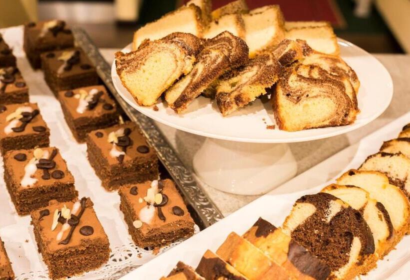 חדר סטנדרט יחיד, Karl Wirt