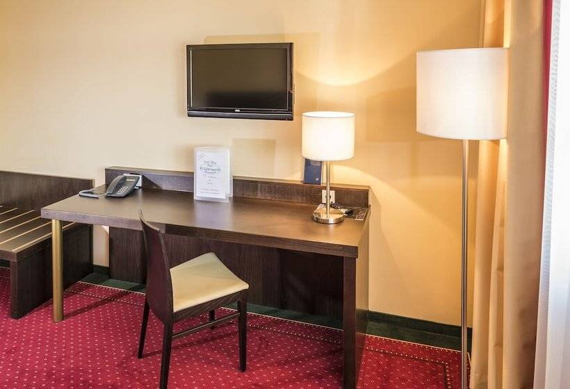 חדר סטנדרט, Karl Wirt