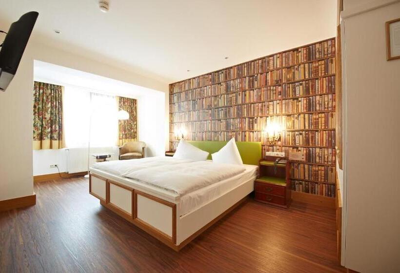 标准间, Saalbacher Hof