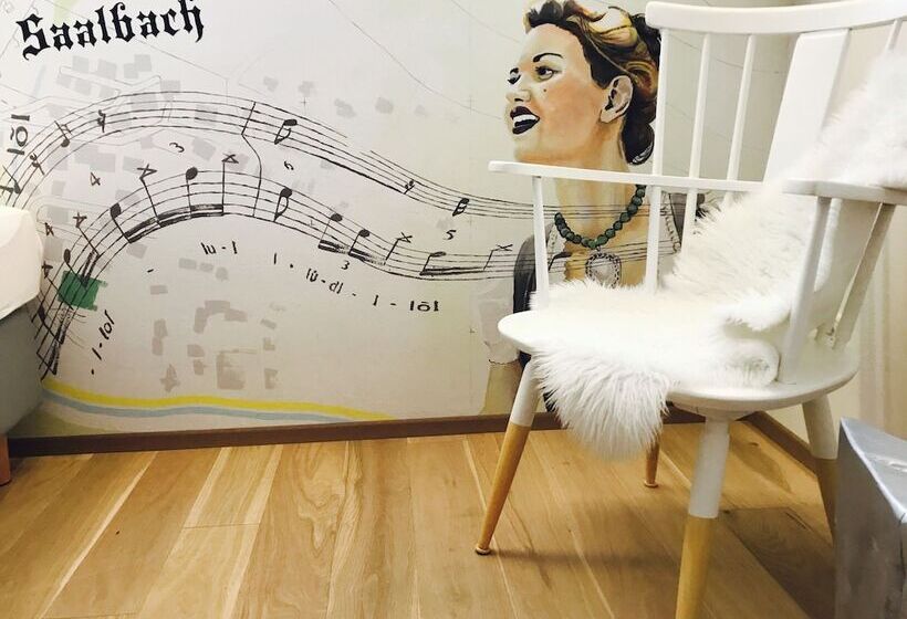 标准单人间, Saalbacher Hof