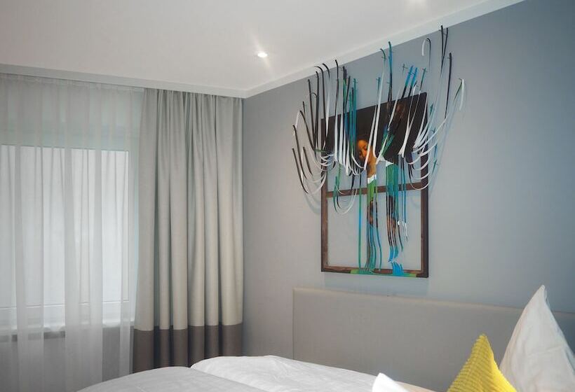 标准单人间, Saalbacher Hof