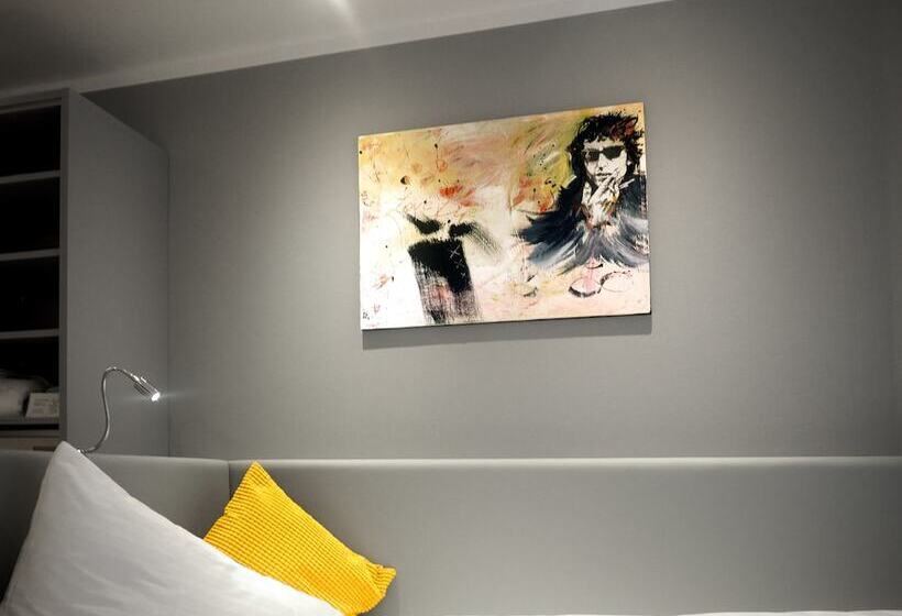 标准单人间, Saalbacher Hof