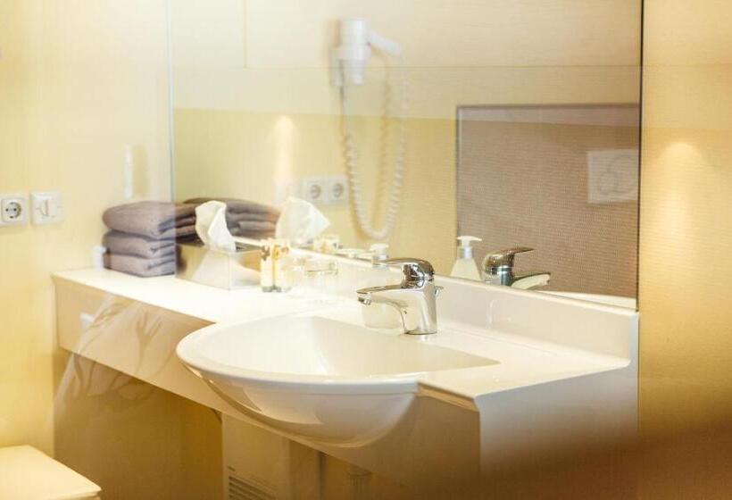 اتاق کلاس بیزنس, Salzburg