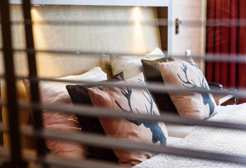 اتاق کلاس بیزنس, Salzburg