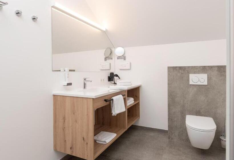 Апартаменты 1 Спальня, Schönberger