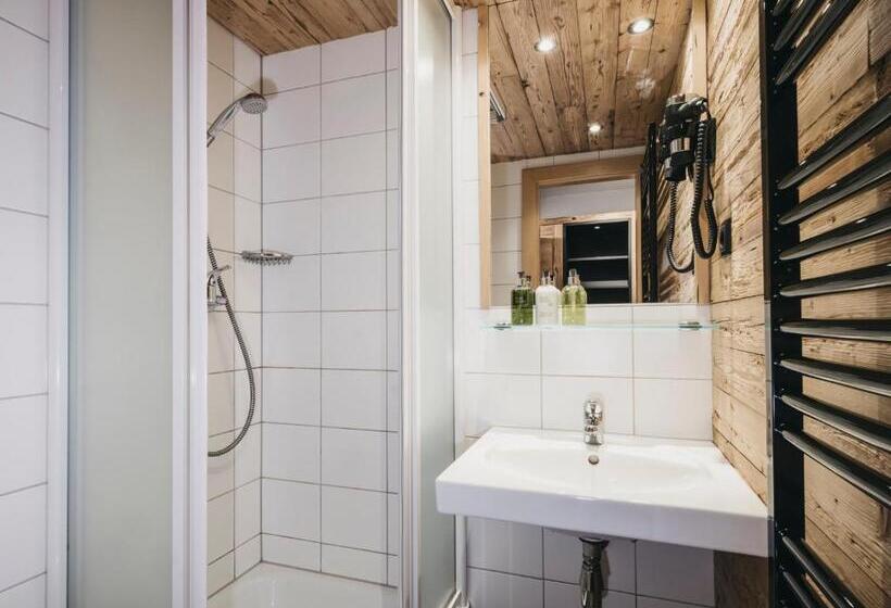 חדר סטנדרט, Vaya Pfunds