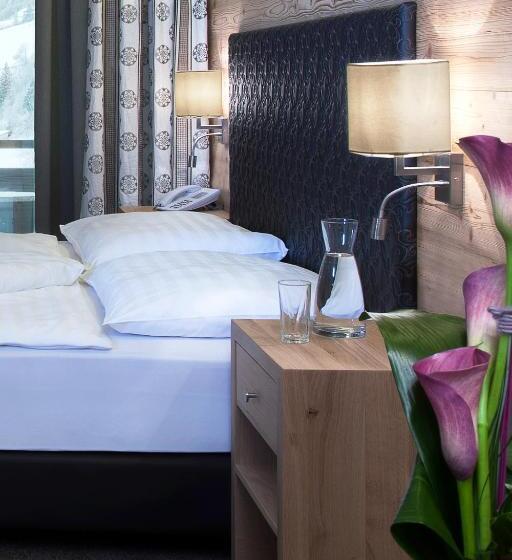 اتاق سوپریور, Das Lafairs