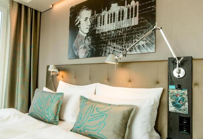 Camera Standard, Motel One Salzburg Mirabell