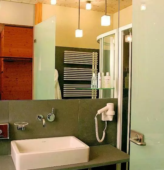 اتاق استاندارد, Naturhotel Waldklause