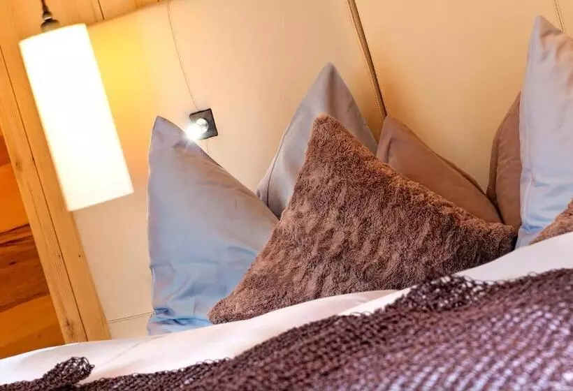 اتاق لوکس, Naturhotel Waldklause
