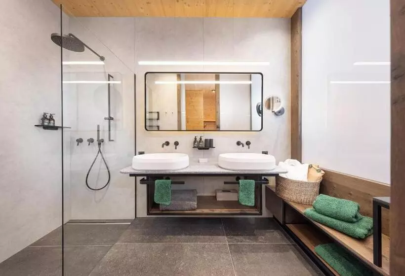 اتاق سوپریور, Naturhotel Waldklause