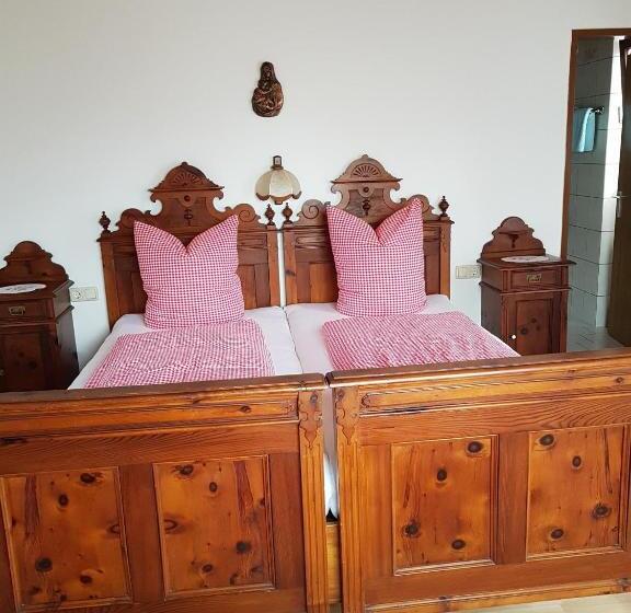 Номер Deluxe, Neubauhof