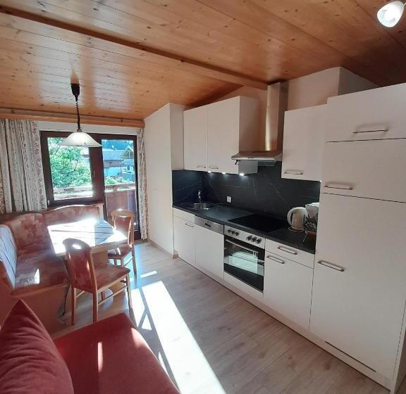 Апартаменты 2 Спальни, Neubauhof