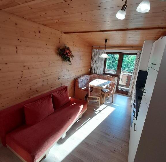 Апартаменты 2 Спальни, Neubauhof