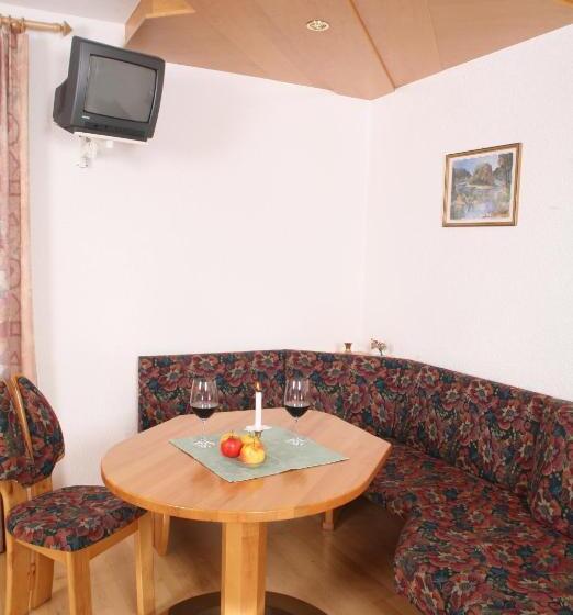 דירת חדר, Gästehaus Ortner