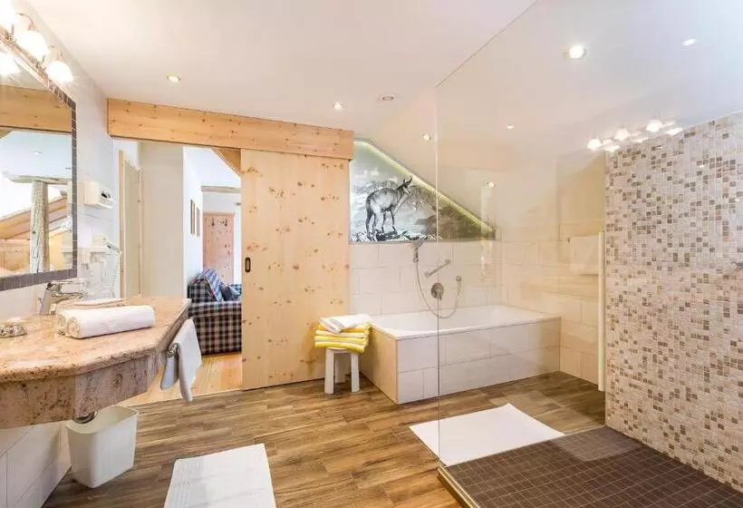 Deluxe-perhehuone, Posthotel Kassl 4 Sterne Superior