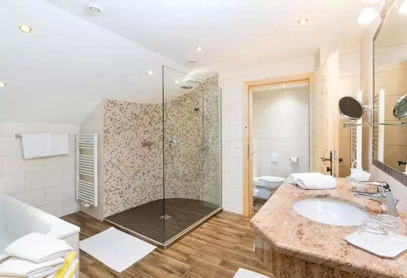 Deluxe-perhehuone, Posthotel Kassl 4 Sterne Superior
