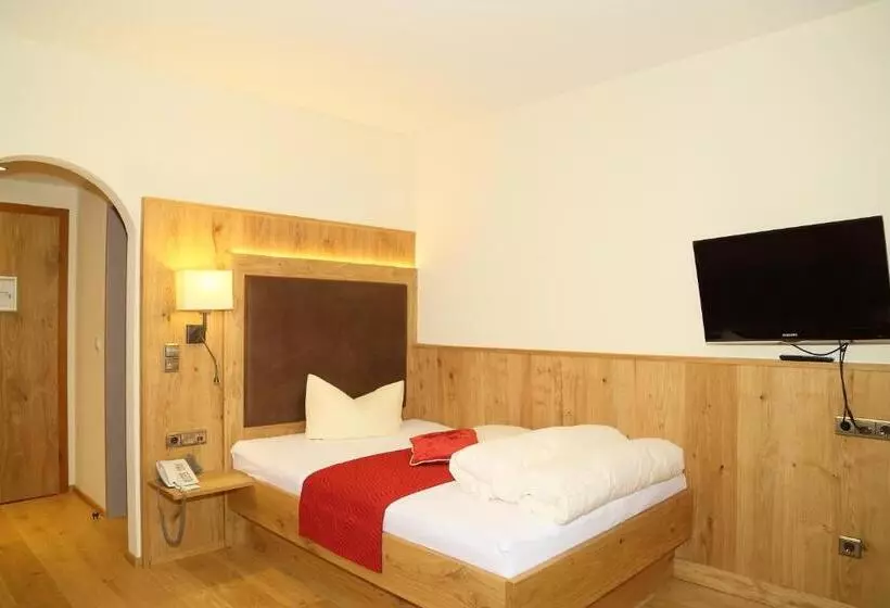 Standard Yhden Hengen Huone Parveke, Posthotel Kassl 4 Sterne Superior