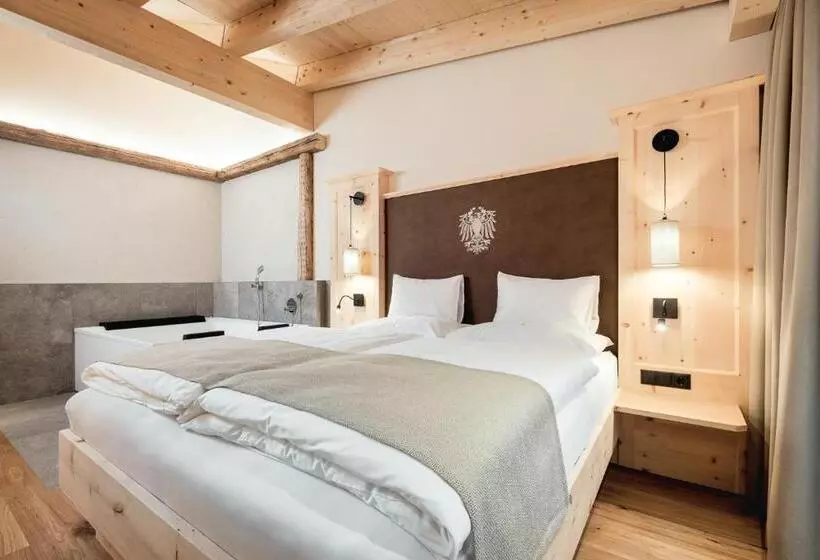 Sviitti Vuoristonäkymä, Posthotel Kassl 4 Sterne Superior