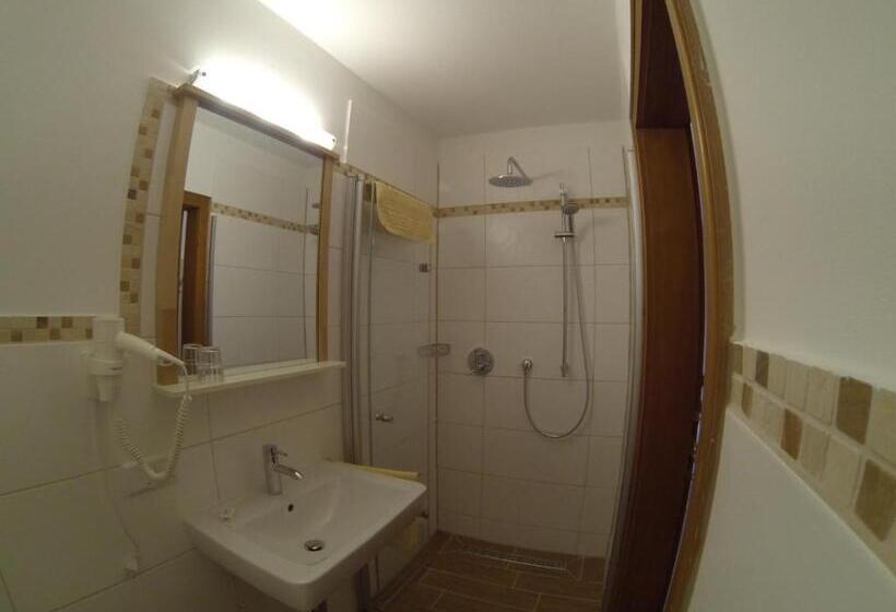 标准单人间, Pension Wörndl