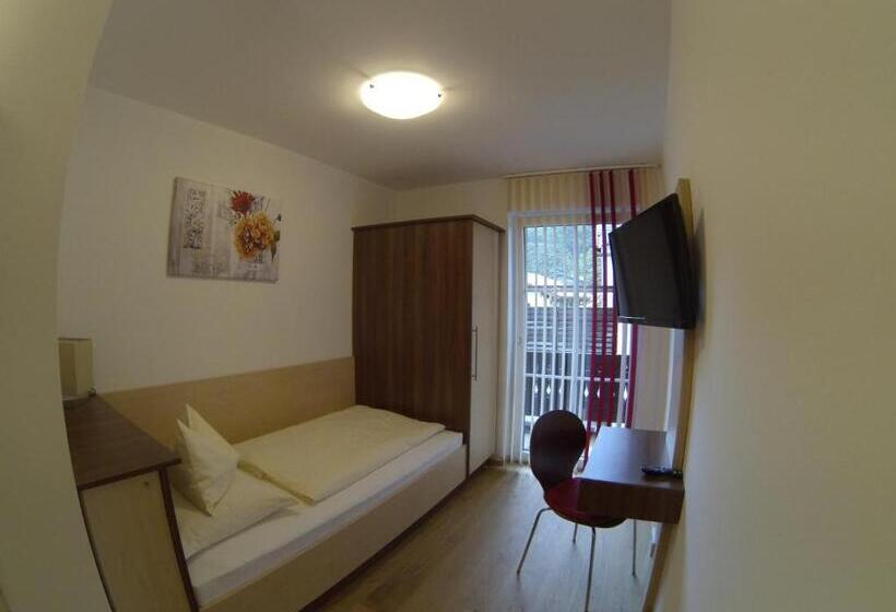 标准单人间, Pension Wörndl