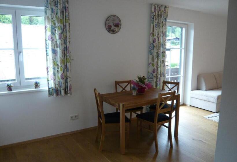 带1个卧室的带阳台的公寓, Pension Wörndl