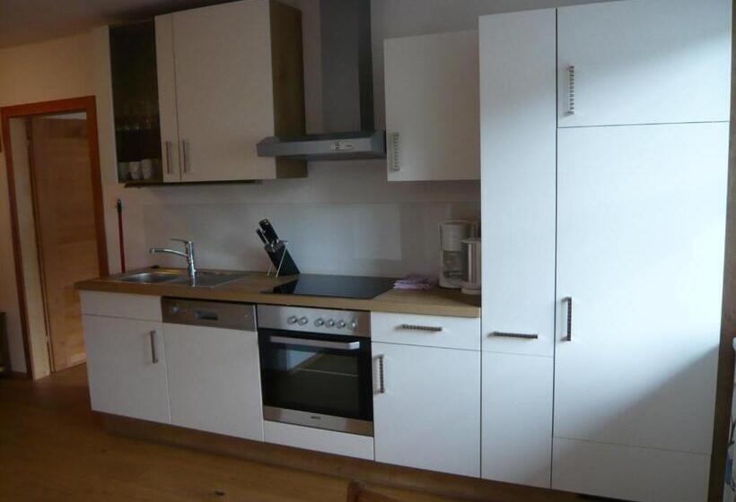 带1个卧室的带阳台的公寓, Pension Wörndl