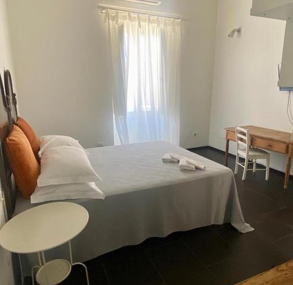 سوئیت جونیور خانوادگی, Boutique Hotel Molo S Lucia