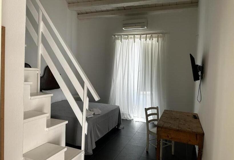 سوئیت جونیور خانوادگی, Boutique Hotel Molo S Lucia