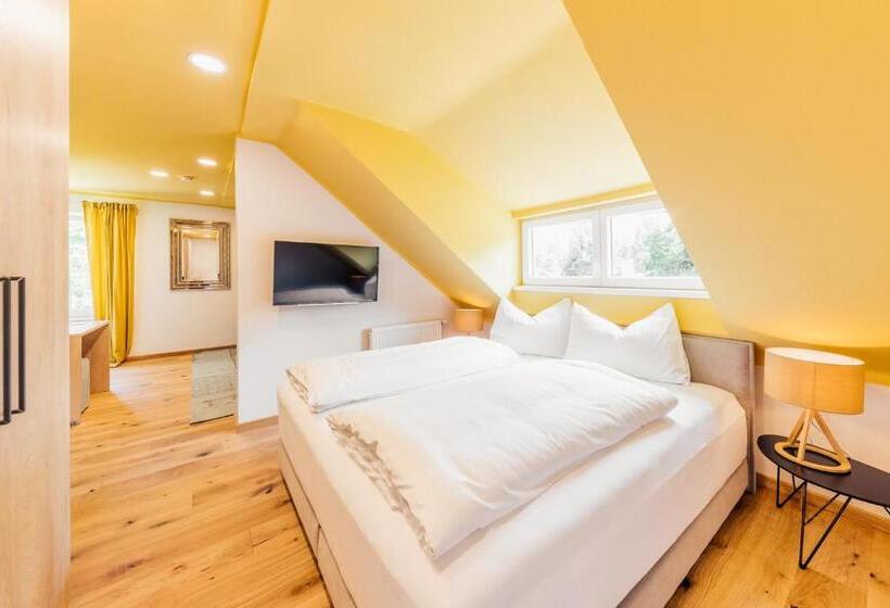 家庭间, Boutiquehotel Caravella Velden By S4y