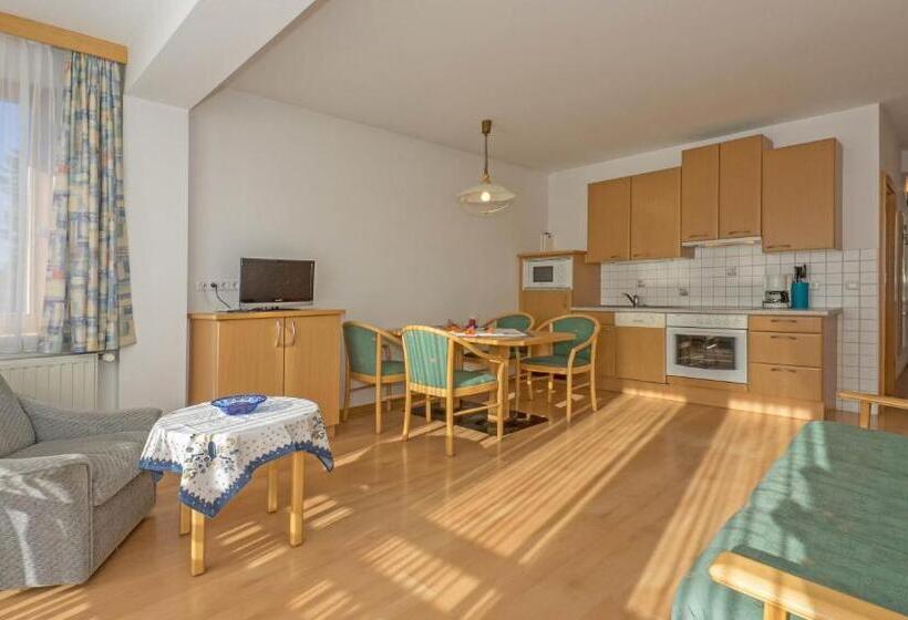 شقة غرفتين نوم مزودة بشُرفة, Haus Schluder   Familie Stanitzer