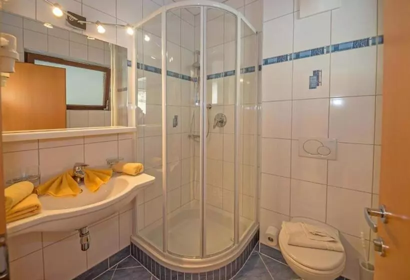 2 Bedrooms Apartment Lake View, Haus Schluder   Familie Stanitzer