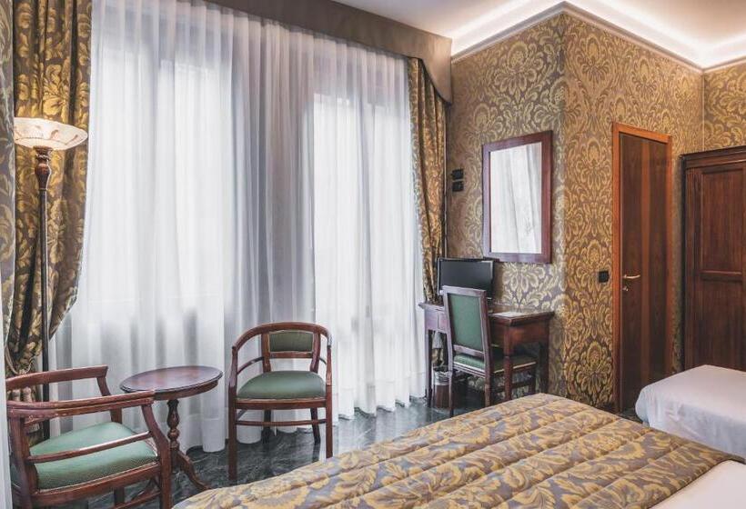 اتاق سوپریور سه تخته, Al Malcanton