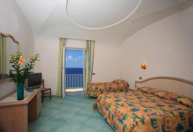 Triple Room Sea View, Albatros