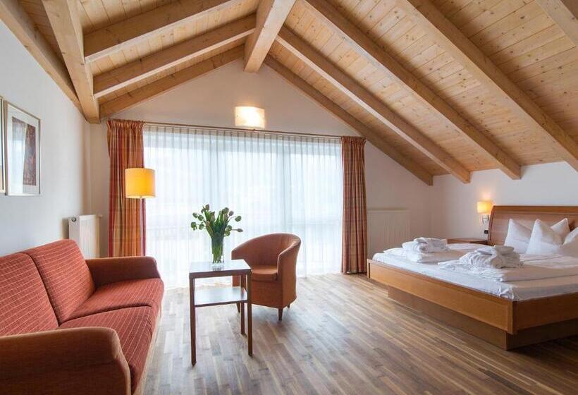 חדר סופריור עם מרפסת, Blitzburg