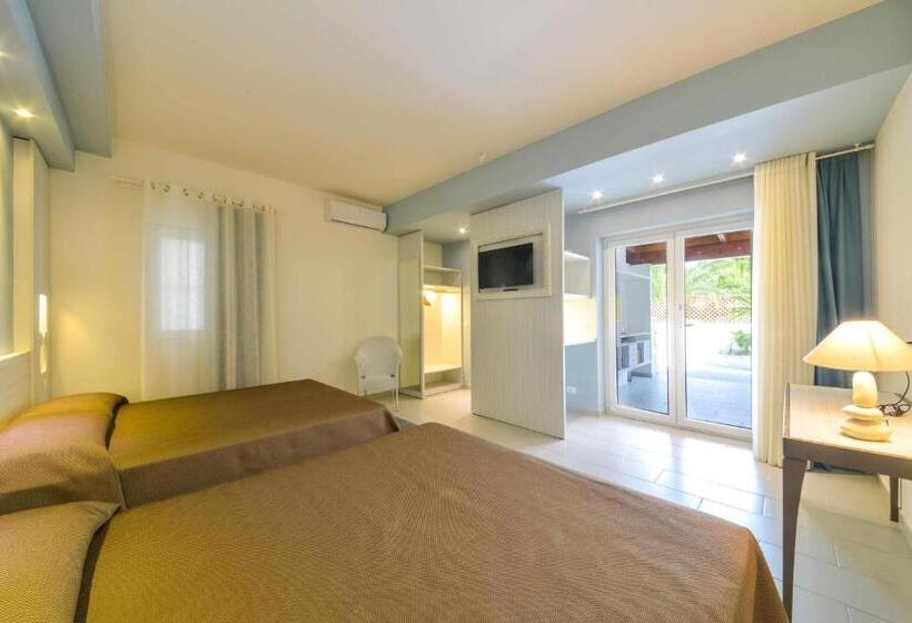 جناح جونيور, D'amato