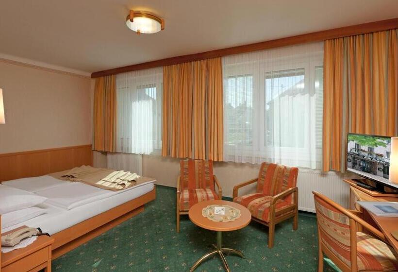 Номер Стандарт, Hallerhof