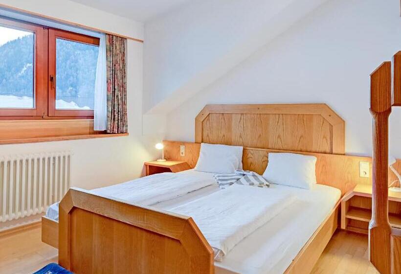 آپارتمان 1 خوابه, Hinteregger