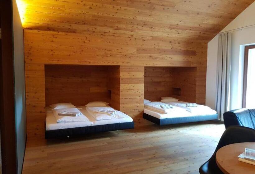 آپارتمان 1 خوابه با تراس, Hinteregger