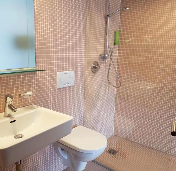 اتاق استاندارد, Hinteregger