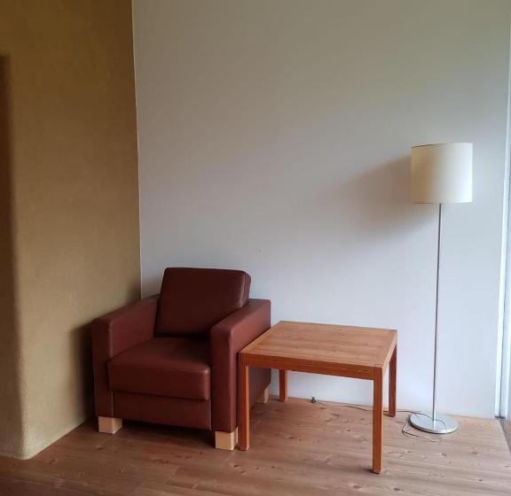 آپارتمان 1 خوابه, Hinteregger