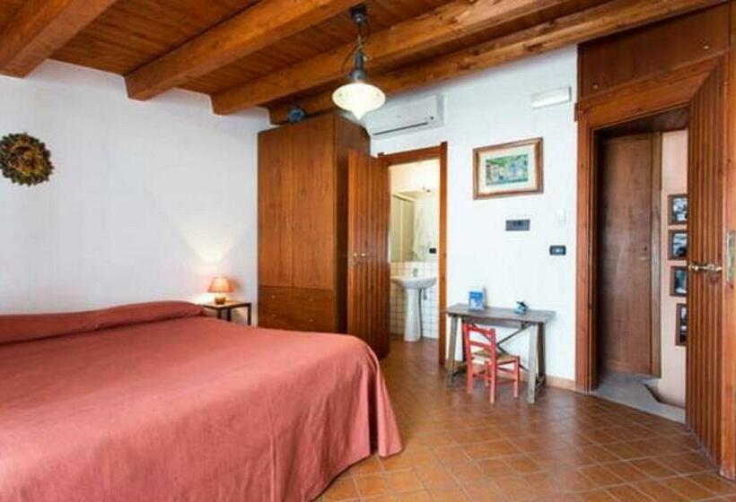 اتاق استاندارد یک نفره, Le Piccole Grotte