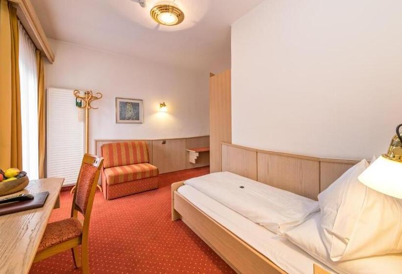 חדר סטנדרט יחיד, Millanderhof