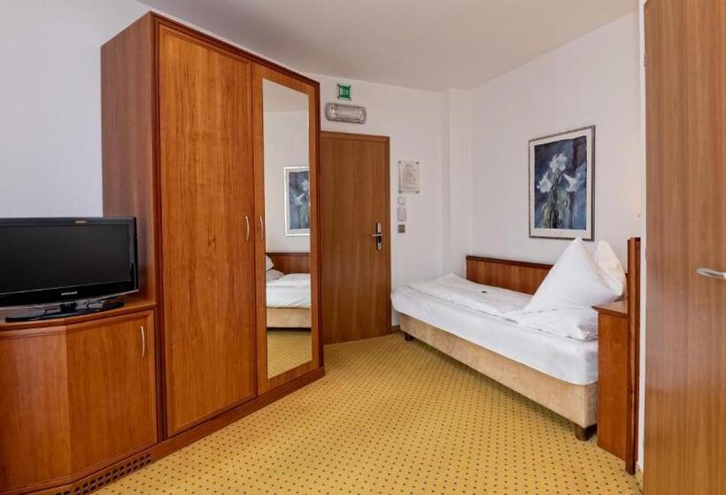 חדר סטנדרט יחיד, Millanderhof