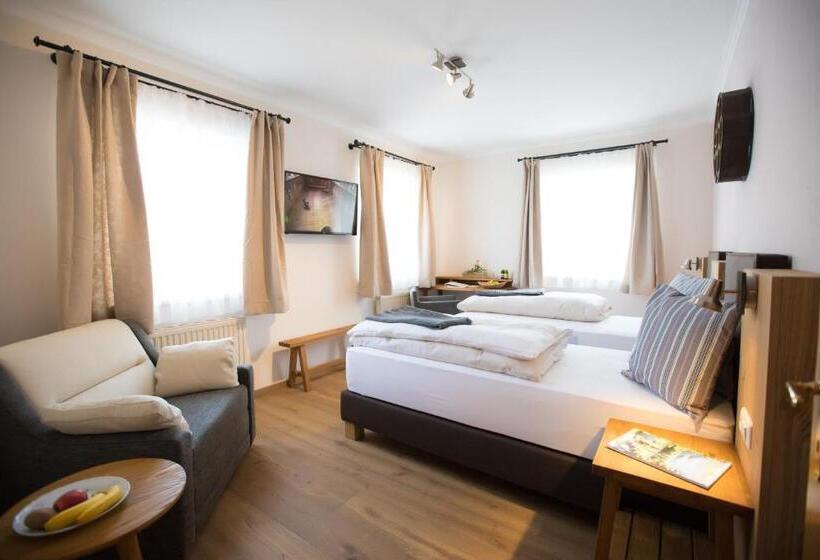 스탠다드 룸, Moserwirt