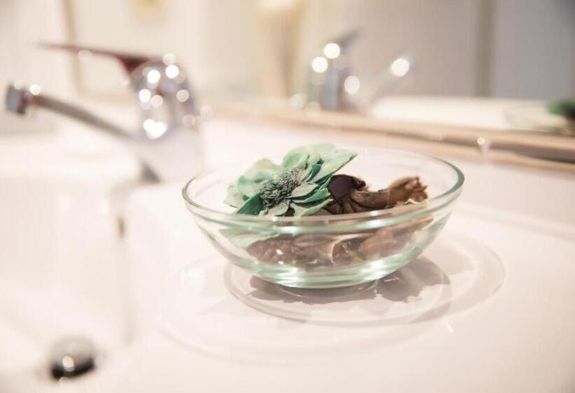 수피리어 룸, Moserwirt